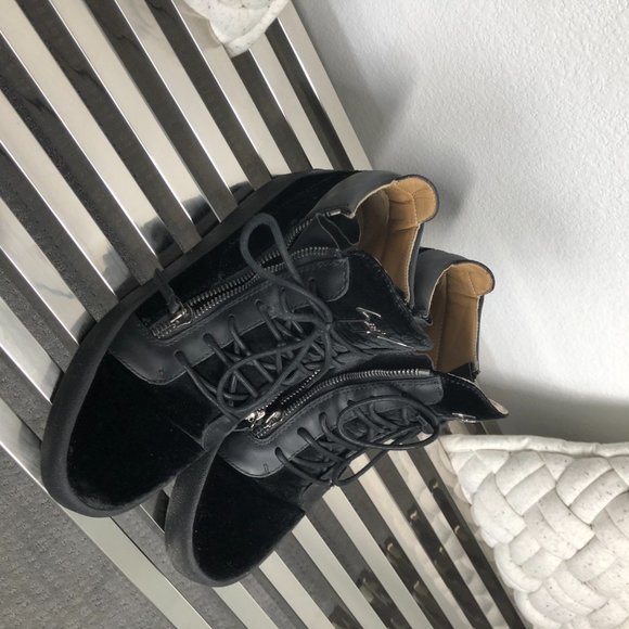 Giuseppe Zanotti high tops sneakers!